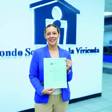 Imagen de cliente escriturando
